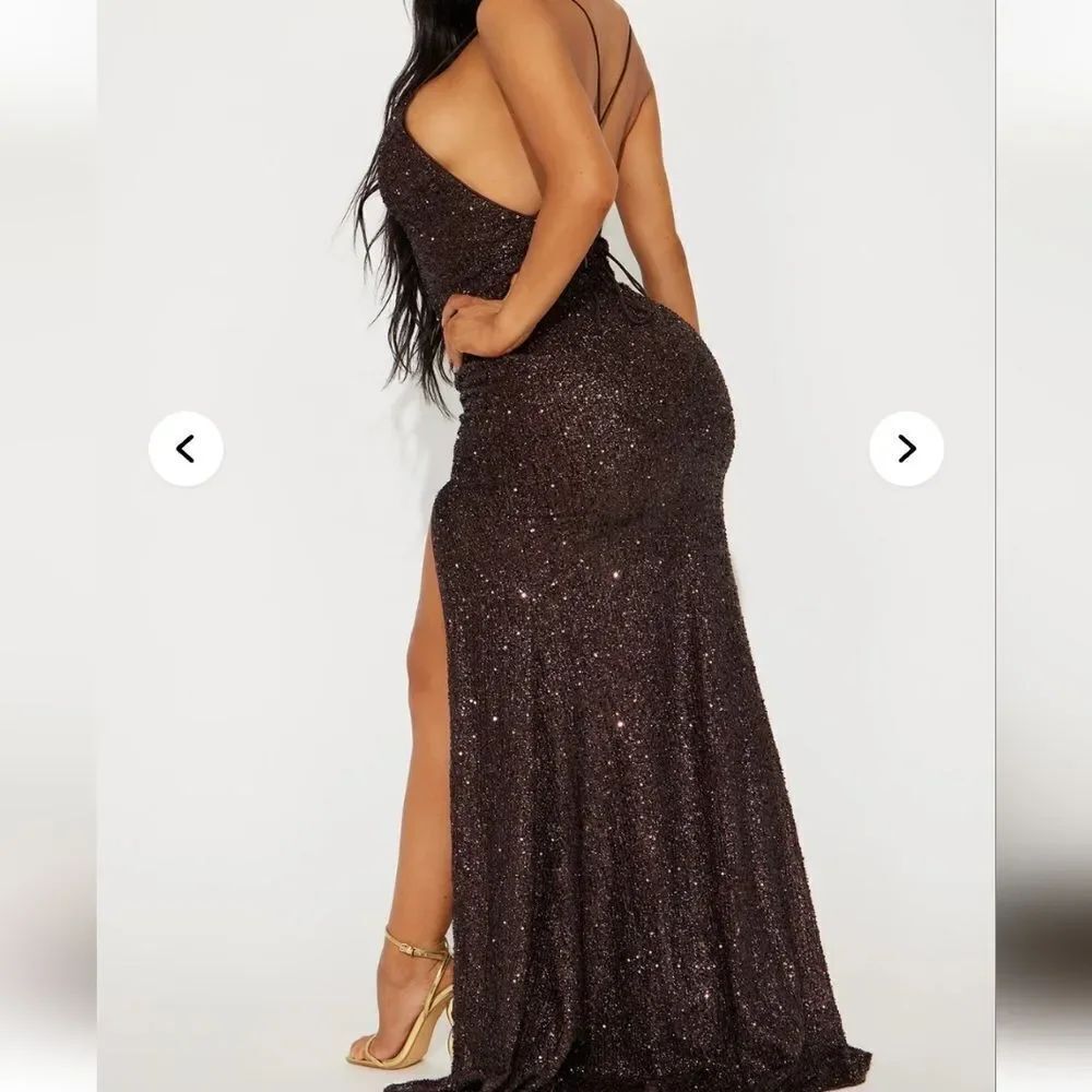 Elegant Brown Evening Gown - Picture 3 of 3
